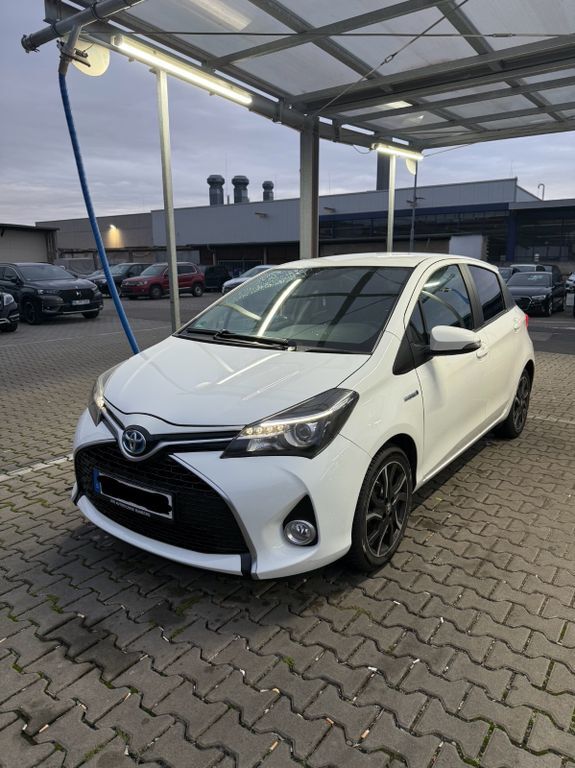Toyota Yaris 116.000 km 11.400 € Frankfurt 60486