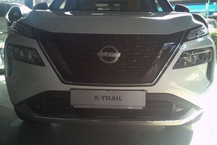 Nissan X-Trail 2.500 km 46.990 &euro; Frankfurt 60486