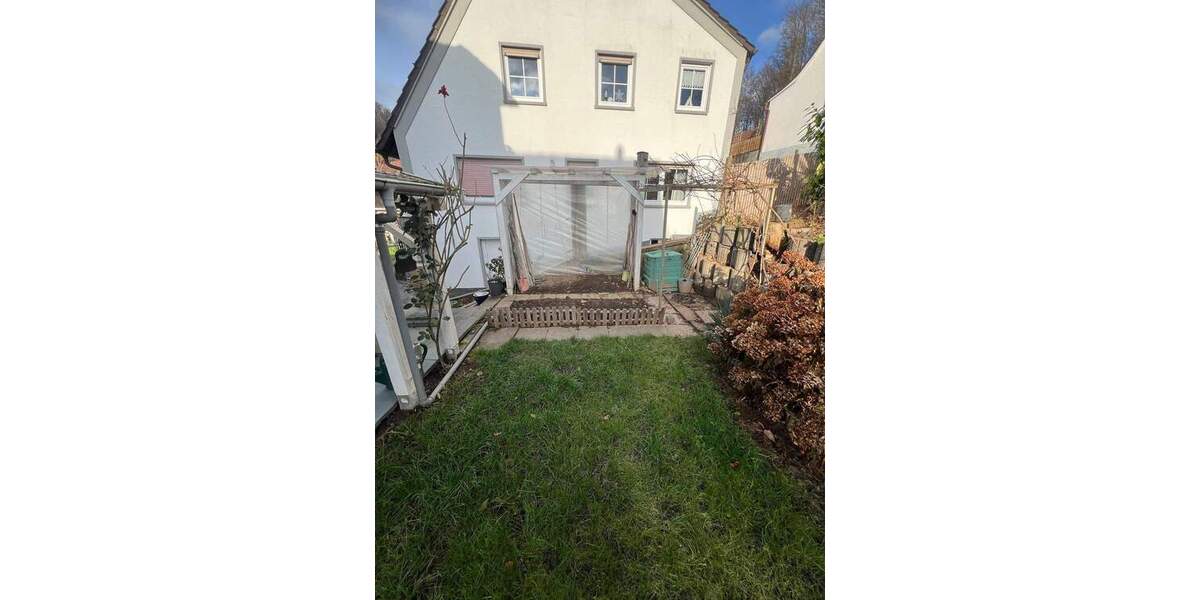 Attraktives Reiheneckhaus mit zwei Terrassen & Garten in ruhiger Lage von Mömbris 5 zimmer