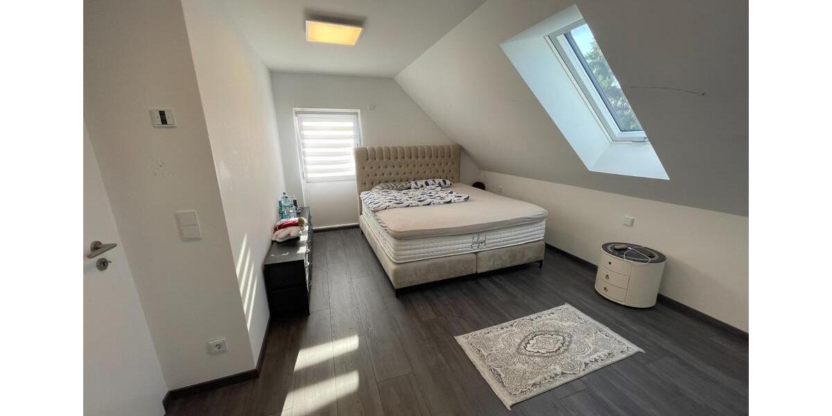 Doppelhaushälfte Hanau Lamboy - 6 Zimmer, 160 m&sup2;, 2.200&euro; | Angebot:25750507