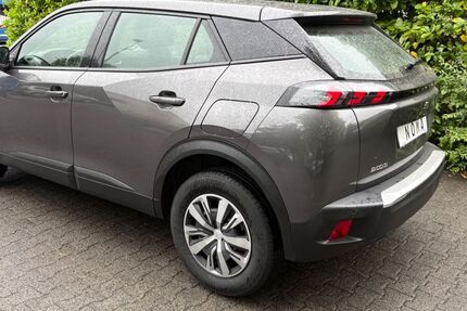 Peugeot 2008 144.675 km 9.342 &euro; Frankfurt am Main 60389