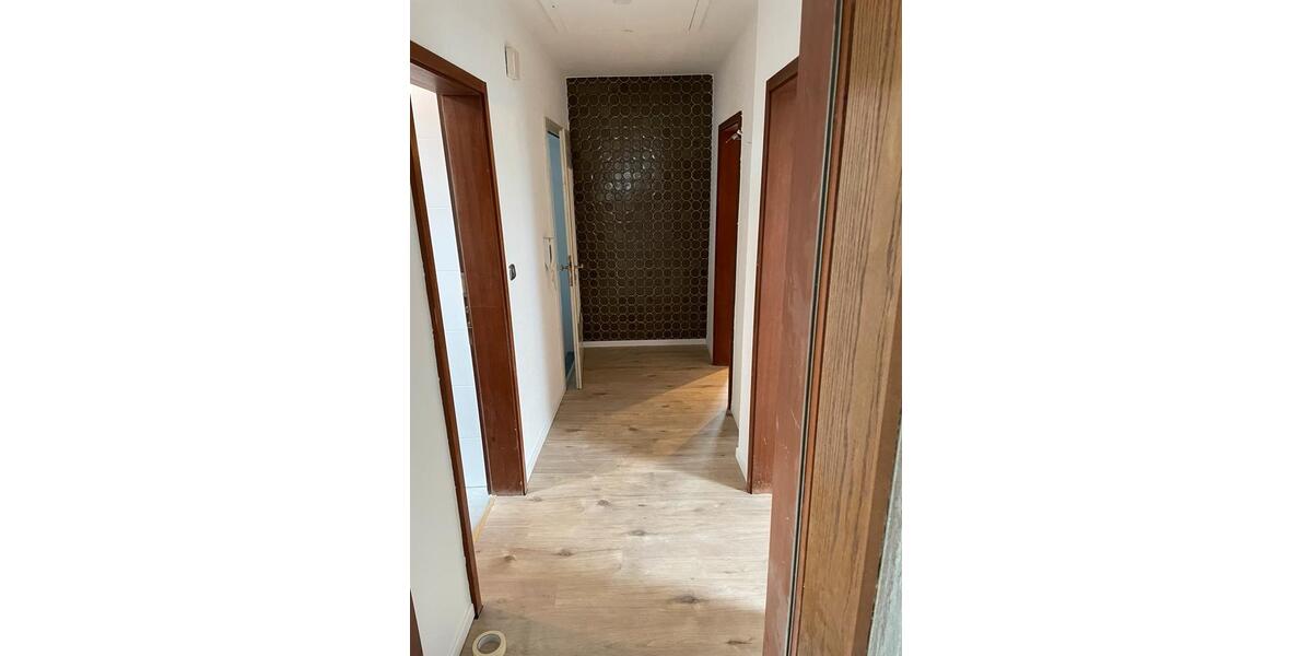 4 ZKB DW ab sofort in HU-Großauheim zu vermieten! 4 zimmer