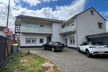 Haus Hasselroth-Niedermittlau Niedermittlau - 11 Zimmer, 345 m&sup2;, 499.000&euro; | Angebot:26563978
