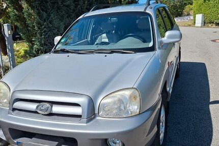 Hyundai SANTA FE 266.000 km 2.400 € Limeshain 63694