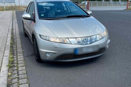 Honda Civic 103.000 km 5.900 &euro; Glattbach 63864