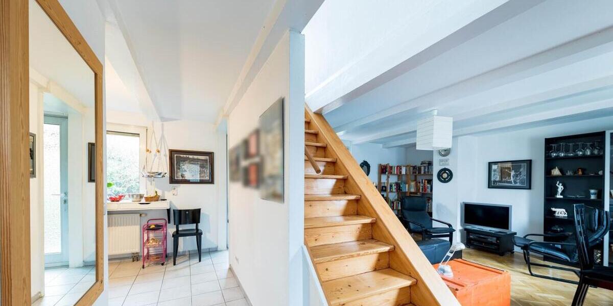 Gepflegtes Reihenmittelhaus mit eingewachsenem Garten am Frankfurter Berg - Erbbaurecht - Reihenhaus Frankfurt am Main Eschersheim | Angebot:27330210