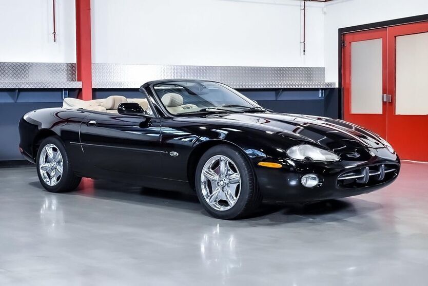 Jaguar XK8 121.767 km 8.000 € Frankfurt am Main 60529