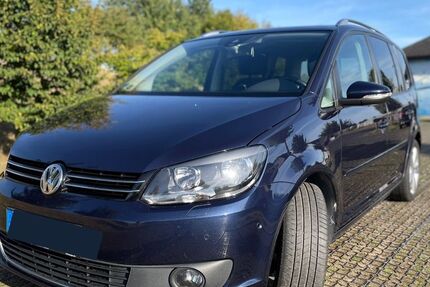 VW Touran 180.500 km 9.250 &euro; Bad Vilbel 61118