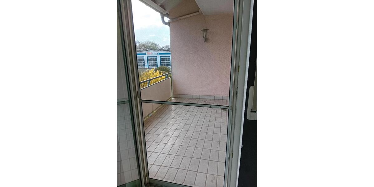 Etagenwohnung Langenselbold - 3 Zimmer, 85 m&sup2;, 1.000&euro; | Angebot:26237999