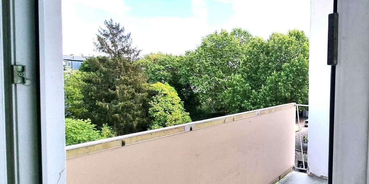 Etagenwohnung Offenbach am Main Zentrum - 3 Zimmer, 90 m&sup2;, 1.350&euro; | Angebot:26809568