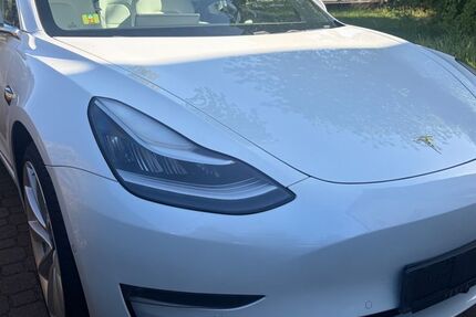 Tesla Model 3 173.600 km 22.900 &euro; Seligenstadt 63500