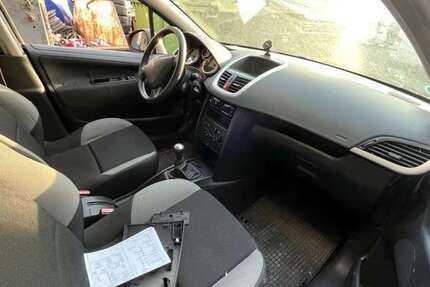 Peugeot 207 189.000 km 1.499 &euro; Darmstadt 64293