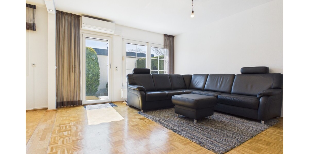 Einzigartiger Atrium-Bungalow in Maintal-Bischofsheim mit EBK, Traumgarten und Garage - Bungalow Maintal / Bischofsheim Bischofsheim | Angebot:26110603