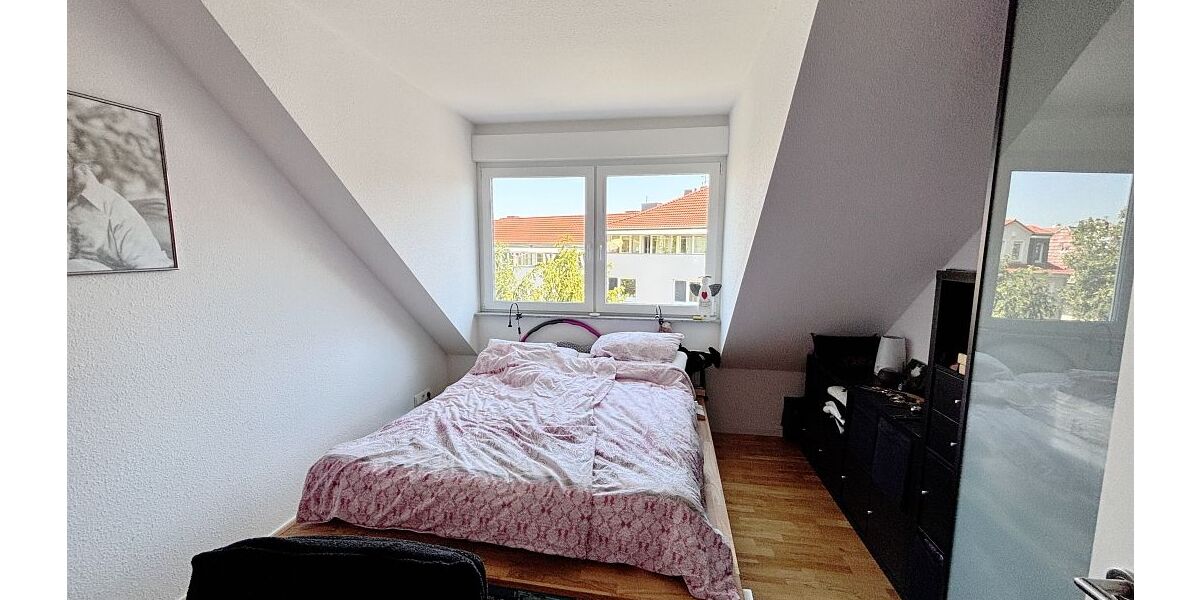 **RESERVIERT** Zwischen Stadtleben und Parkidylle – attraktive 2-Zimmer-Wohnung im beliebten Woogsviertel - Dachgeschoßwohnung Darmstadt Darmstadt/Viertel | Angebot:26776972
