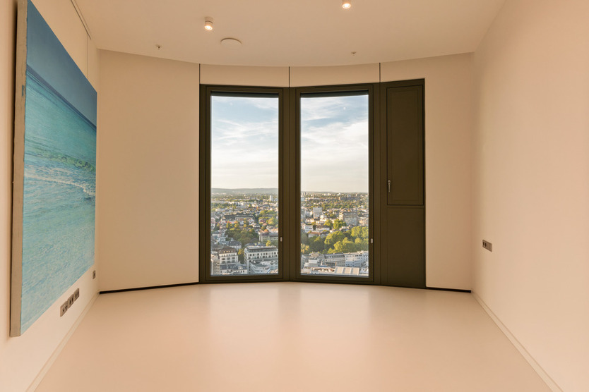 Frankfurts neue Ikone: Wohnen im 25. Stock des FOUR - Opernplatz, Skyline, Stille 2 zimmer