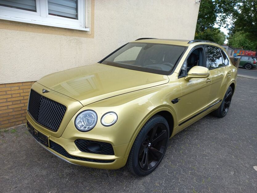 Bentley Bentayga 33.800 km 122.999 € Frankfurt 65933