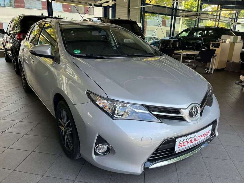 Auris