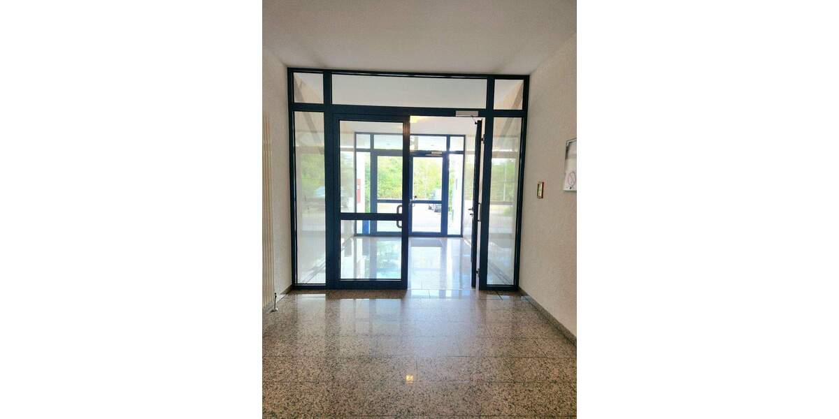 ! Arbeiten und Wohnen unter einem Dach in einer TOP-Büro-Praxisfläche in Rodgau! 3 zimmer