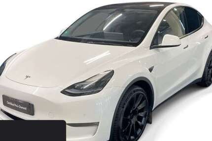 Tesla Model Y 82.589 km 32.900 &euro; Hanau 63457