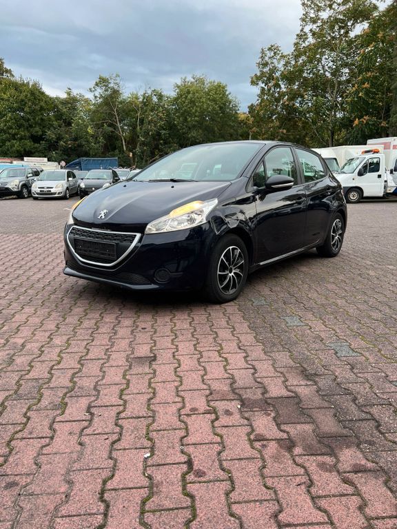 Peugeot 208 126.100 km 1.950 € Frankfurt am Main 60486