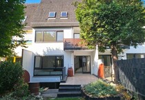 *OF-Rosenhöhe - familienfreundliche Lage - großes Reihenhaus mit viel Potenzial*