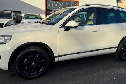 VW Touareg 258.000 km 14.899 € Frankfurt am Main 60314