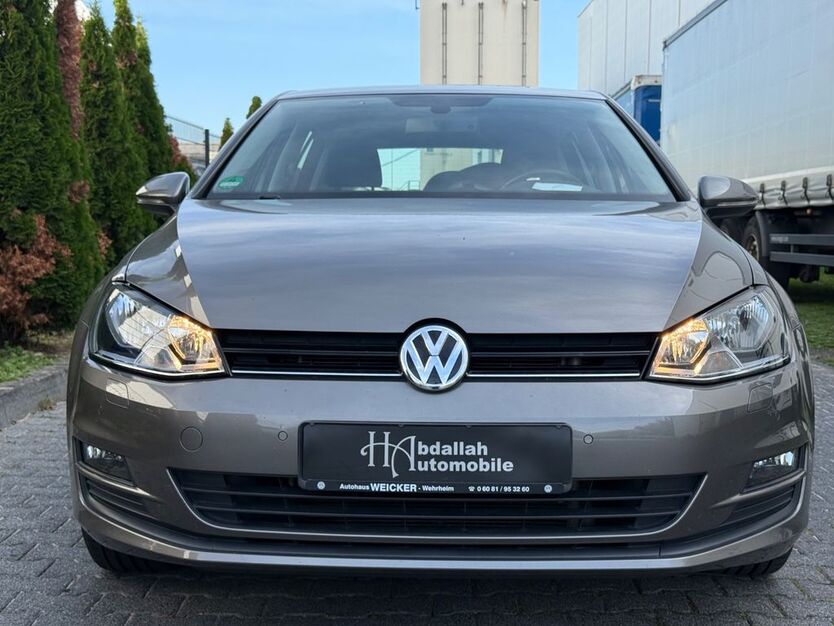 VW Golf 60.870 km 9.655 € Kelkheim 65779