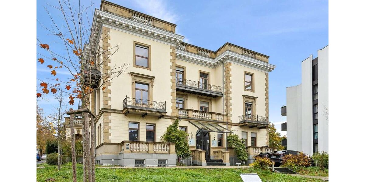 Arbeiten mit Stil – Repräsentative Bürofläche in denkmalgeschützter Villa im Herzen von Bad Nauheim zimmer