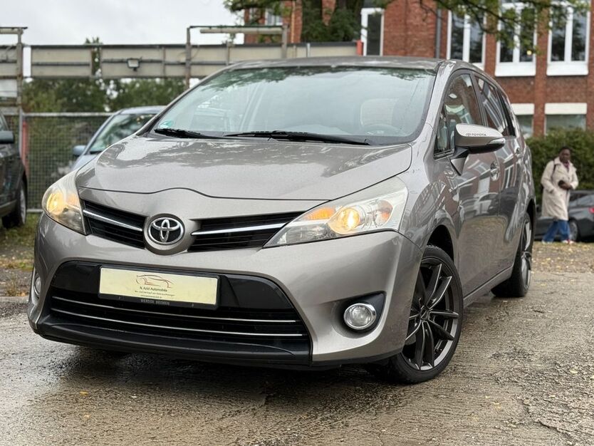 Toyota Verso 171.000 km 6.999 € Frankfurt am Main 60386
