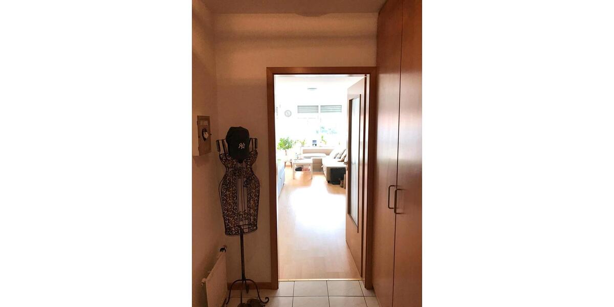 Sehr schöne 1-Zimmer Wohnung mit Balkon &Tiefgarage zu vermieten 1 zimmer