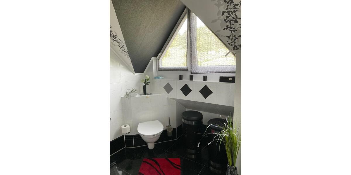 Attraktives Einfamilienhaus mit zeitgemäßem Wohnkonzept 4 zimmer