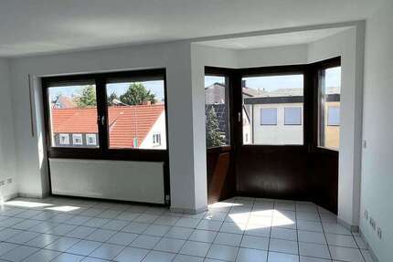 Wohnung zum Mieten in Dreieich 560 € 37.07 m²
