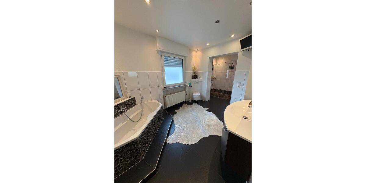 Einfamilienhaus Hanau Groß-Steinheim - 7 Zimmer, 152 m&sup2;, 575.000&euro; | Angebot:25293848