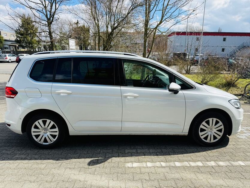 VW Touran 168.127 km 17.250 € Neu-Isenburg 63263