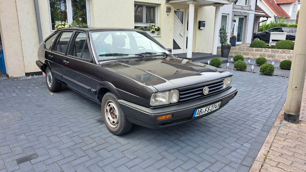VW Passat 144.489 km 3.900 &euro; Mainaschaff 63814