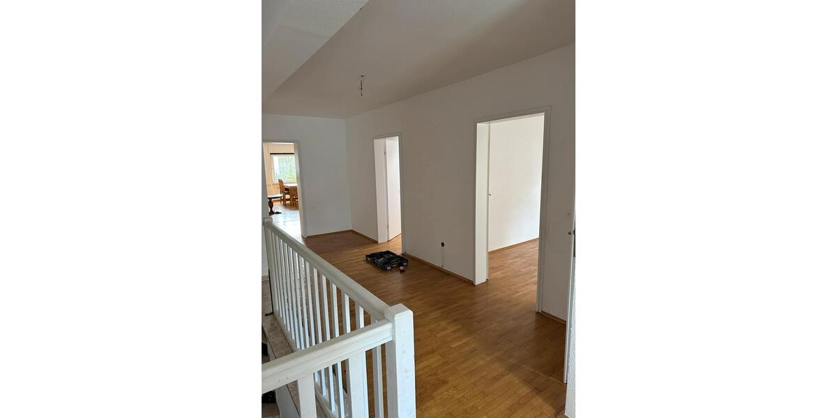 Einfamilienhaus in Frankfurt-Harheim, Garten, Garage - BEFRISTET 6 zimmer