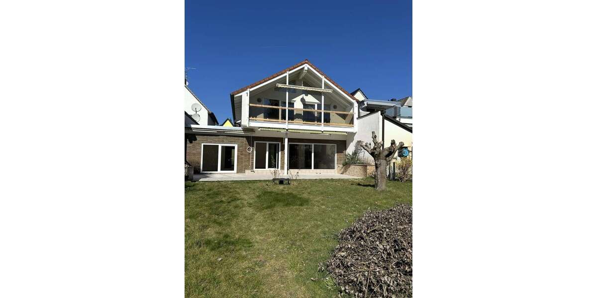 Etagenwohnung Egelsbach - 2 Zimmer, 90 m&sup2;, 1.300&euro; | Angebot:26216954