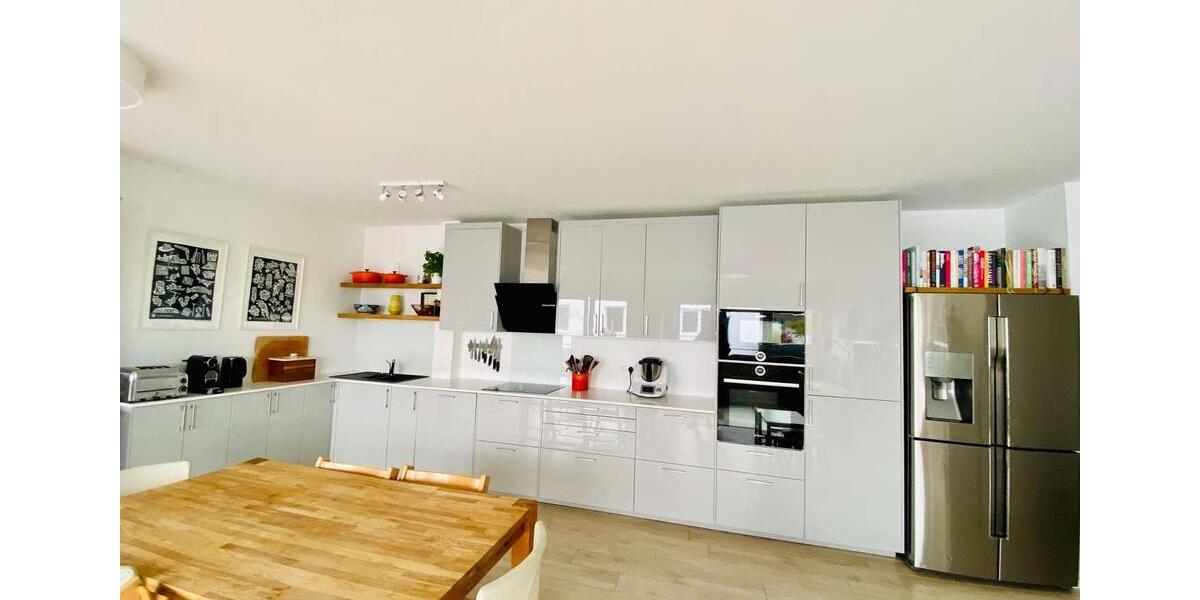 Etagenwohnung Friedrichsdorf - 5 Zimmer, 165 m&sup2;, 1.980&euro; | Angebot:25806103