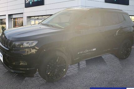 Jeep Compass 28.100 km 25.550 € Frankfurt 60314