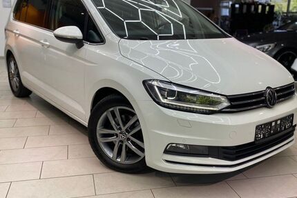 VW Touran 139.063 km 16.900 &euro; Neu-Isenburg 63263
