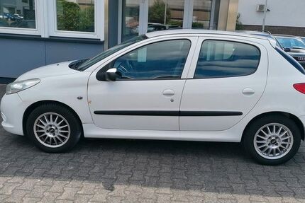 Peugeot 206 100.000 km 1.990 &euro; friedrichsdorf 61381