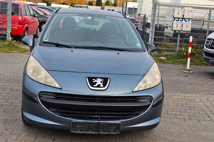 Peugeot 207 154.000 km 2.699 € Dietzenbach 63128