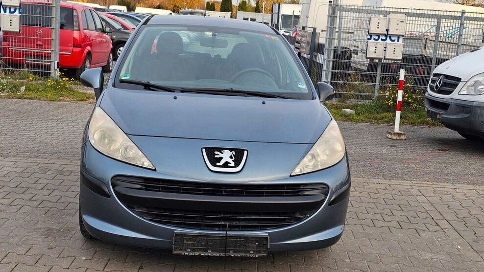 Peugeot 207 154.000 km 2.699 € Dietzenbach 63128
