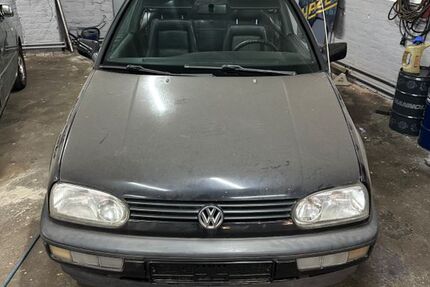 VW Golf 295.500 km 2.000 &euro; Königstein 61462