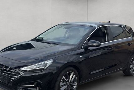 Hyundai i30 27.840 km 21.950 &euro; Frankfurt 60386