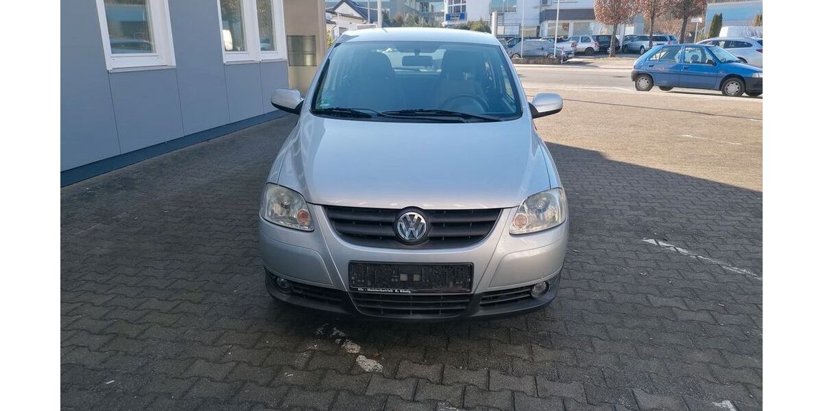 VW Fox 85.000 km 2.290 &euro; friedrichsdorf 61381