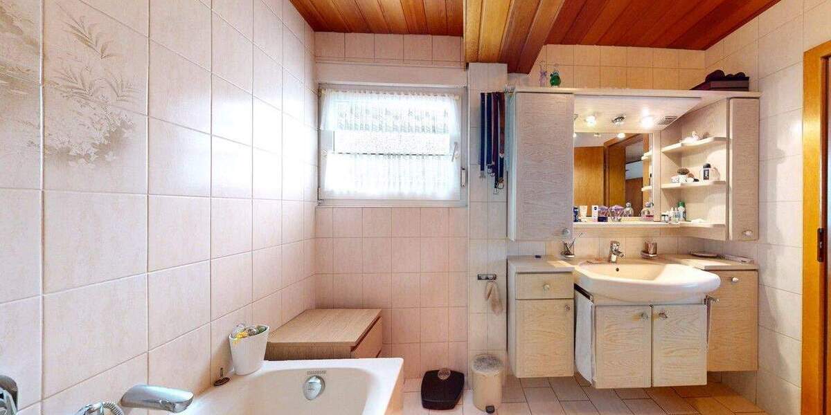 Einfamilienhaus Frankfurt am Main Nieder-Eschbach - 5 Zimmer, 96 m&sup2;, 398.000&euro; | Angebot:24594089