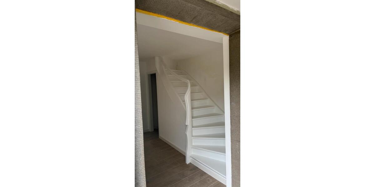 Erdgeschoßwohnung Friedberg (Hessen) - 3.5 Zimmer, 131 m&sup2;, 1.350&euro; | Angebot:26610171
