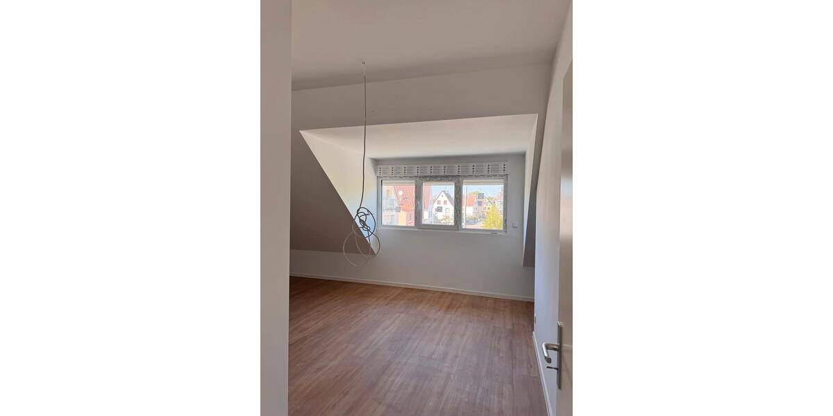 Dachgeschoßwohnung Rüsselsheim am Main - 2 Zimmer, 55 m&sup2;, 1.150&euro; | Angebot:26270795
