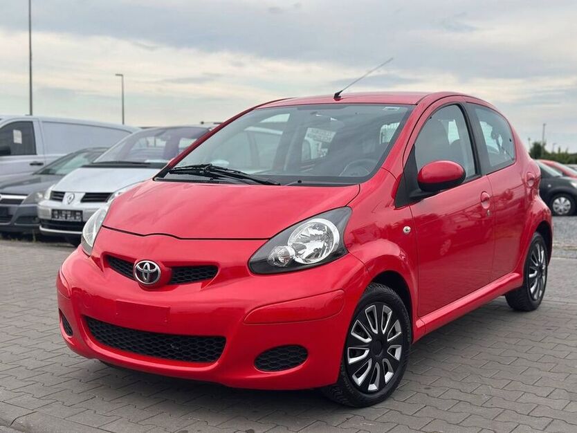 Aygo (X)